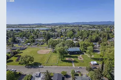 611 NE Bockes Loop, Sheridan, OR 97378 - Photo 36