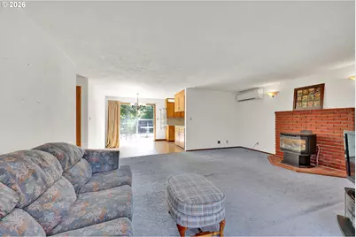 444 N 1st St, Creswell, OR 97426 - Photo 12