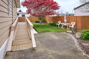 1055 Lockhaven Dr N, Keizer, OR 97303 - Photo 14
