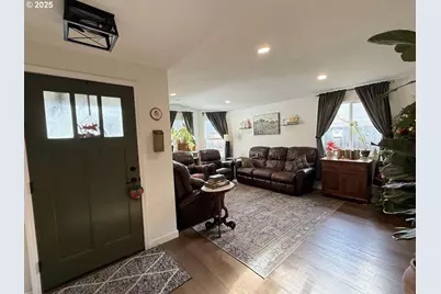 8608 NE 139th Ave, Vancouver, WA 98660 - Photo 2