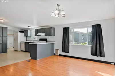 233 Concord Pl, Longview, WA 98632 - Photo 10