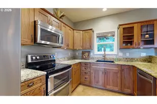 7200 Vista Ridge Dr, Brookings, OR 97415 - Photo 14