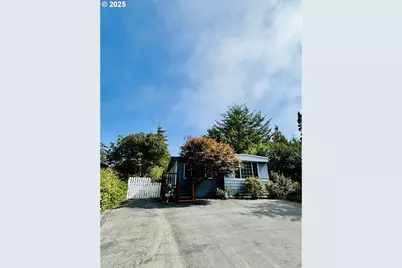 1600 E Rhododendron Dr #29, Florence, OR 97439 - Photo 2