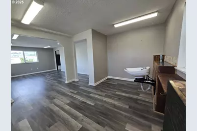 205 SW 3rd St, Hermiston, OR 97838 - Photo 12