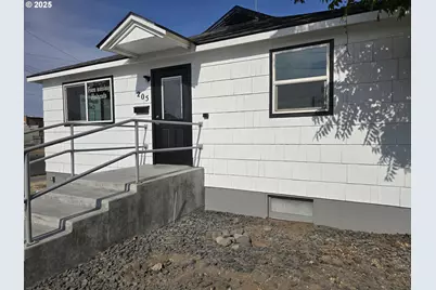 205 SW 3rd St, Hermiston, OR 97838 - Photo 8