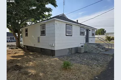 205 SW 3rd St, Hermiston, OR 97838 - Photo 6