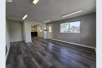 205 SW 3rd St, Hermiston, OR 97838 - Photo 10