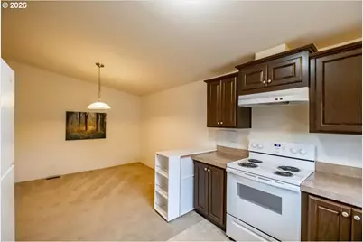 612 N Cascade Dr #76, Woodburn, OR 97071 - Photo 14