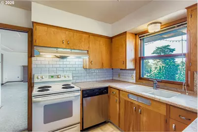 14180 SW 103rd Ave, Portland, OR 97224 - Photo 6