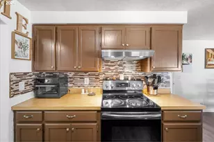 2439 A St, Forest Grove, OR 97116 - Photo 12