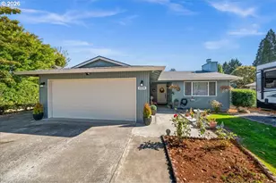 2439 A St, Forest Grove, OR 97116 - Photo 2