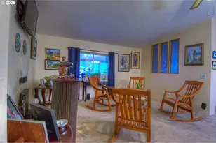 1699 N Terry St, Eugene, OR 97402 - Photo 32