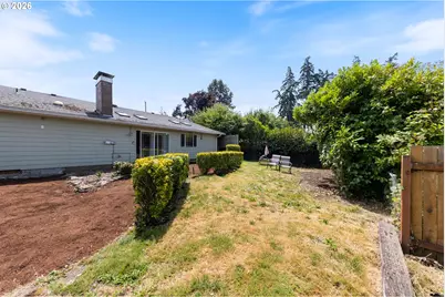 1025 N 3rd St, Woodburn, OR 97071 - Photo 40