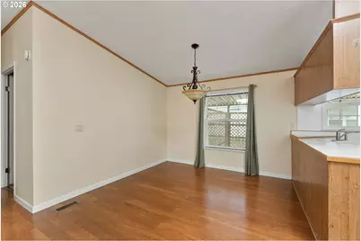 111 River Ridge Ave, Roseburg, OR 97471 - Photo 6