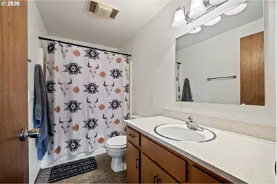 1532 E Chamberlain Ave, Cottage Grove, OR 97424 - Photo 28
