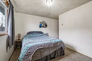 1532 E Chamberlain Ave, Cottage Grove, OR 97424 - Photo 22