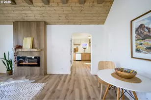 326 NE 8th St, McMinnville, OR 97128 - Photo 14