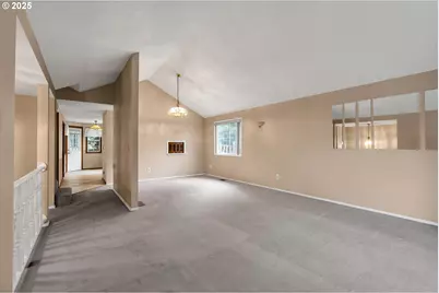 12239 SE Ashley St, Clackamas, OR 97015 - Photo 8