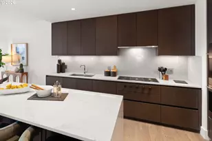 550 SW 10th Ave, Portland, OR 97205 - Photo 8