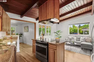 9025 N Clarendon Ave, Portland, OR 97203 - Photo 4