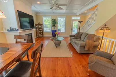 319 Kinnikinnick Way, Depoe Bay, OR 97341 - Photo 14