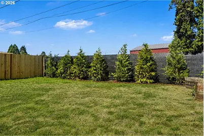 1227 SW Oregon Ave, Dallas, OR 97338 - Photo 4