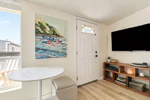 376 N Tomahawk Island Dr, Portland, OR 97217 - Photo 32