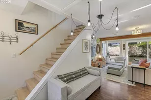 376 N Tomahawk Island Dr, Portland, OR 97217 - Photo 12