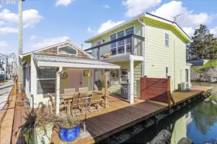 376 N Tomahawk Island Dr, Portland, OR 97217 - Photo 46