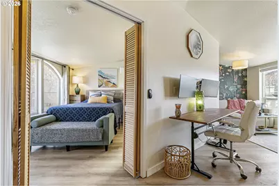 376 N Tomahawk Island Dr, Portland, OR 97217 - Photo 24