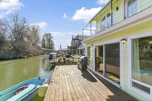 376 N Tomahawk Island Dr, Portland, OR 97217 - Photo 44