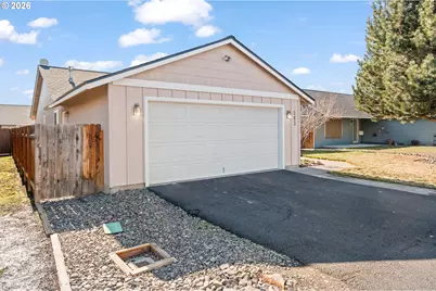 583 SE Ponderosa Dr, Madras, OR 97741 - Photo 4