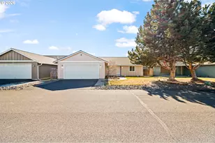 583 SE Ponderosa Dr, Madras, OR 97741 - Photo 2