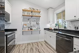 32400 NE Clearwater Dr, Yacolt, WA 98675 - Photo 8