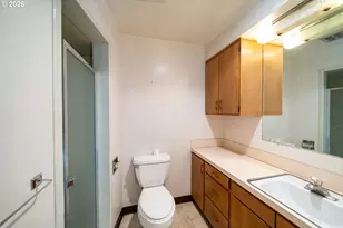710 Binshadler St, Lebanon, OR 97355 - Photo 16