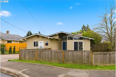 505 E Gloucester St, Gladstone, OR 97027 - Photo 2