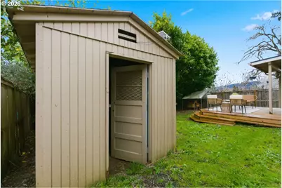 505 E Gloucester St, Gladstone, OR 97027 - Photo 44