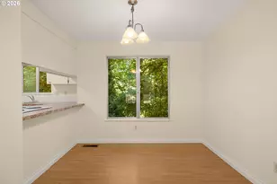 9520 SW 8th Ave, Portland, OR 97219 - Photo 14