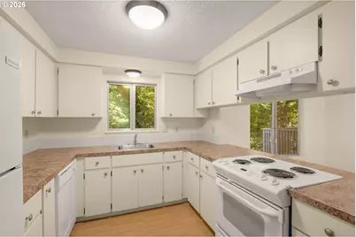 9520 SW 8th Ave, Portland, OR 97219 - Photo 18