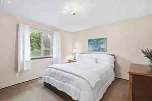 10276 SE Long St, Portland, OR 97266 - Photo 32