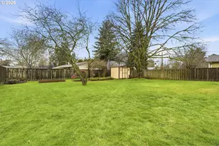 10276 SE Long St, Portland, OR 97266 - Photo 36