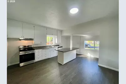 1039 Chestnut Ave, Cottage Grove, OR 97424 - Photo 6