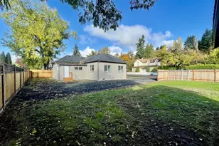 1039 Chestnut Ave, Cottage Grove, OR 97424 - Photo 22