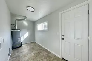 1039 Chestnut Ave, Cottage Grove, OR 97424 - Photo 18