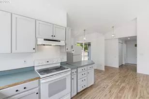 2295 Ironwood St, Sweet Home, OR 97386 - Photo 12
