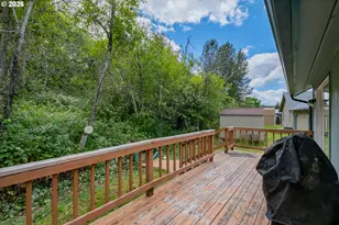 2295 Ironwood St, Sweet Home, OR 97386 - Photo 32