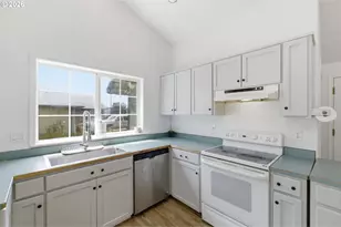 2295 Ironwood St, Sweet Home, OR 97386 - Photo 8