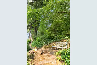 2934 SW Montgomery Dr, Portland, OR 97201 - Photo 42