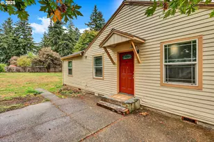 14125 SE Division St, Portland, OR 97236 - Photo 2