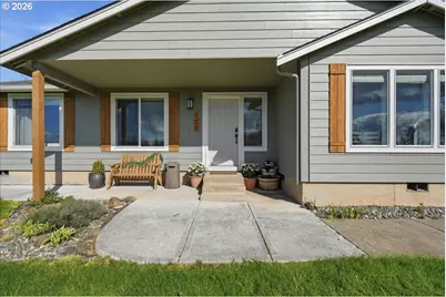 108 Powder Hill Dr, Kalama, WA 98625 - Photo 2